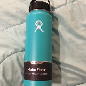 Mint Hydro Flask. Retired Color 40oz